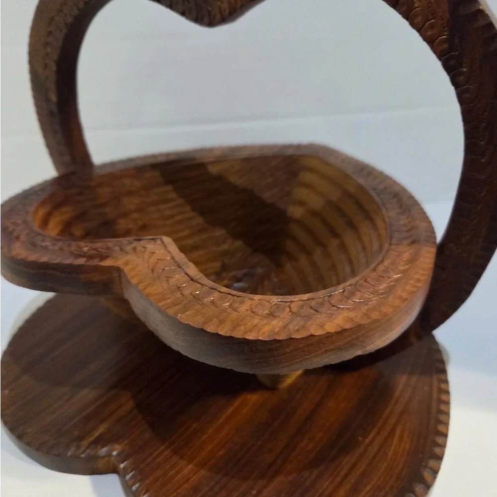 Collapsible Wooden Heart Basket Decor Spring